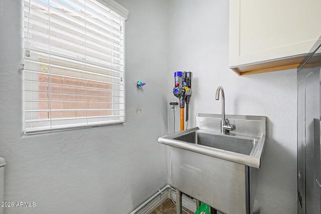 2176 E INDIAN WELLS Drive, Gilbert, AZ 85298