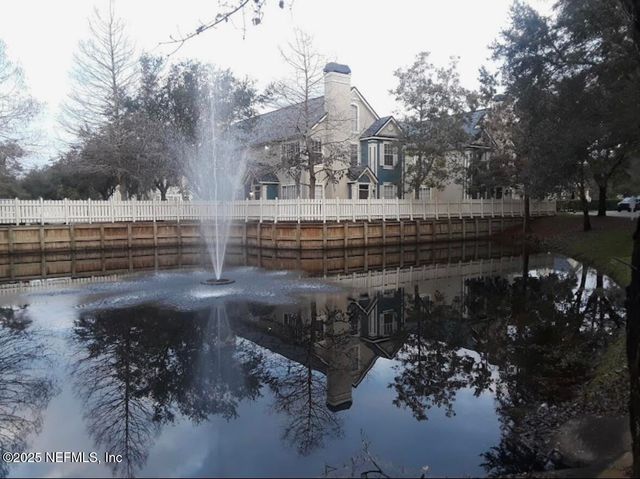 13700 N RICHMOND PARK Drive 806, Jacksonville, FL 32224