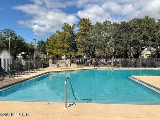 13700 N RICHMOND PARK Drive 806, Jacksonville, FL 32224