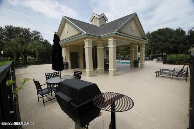 13700 N RICHMOND PARK Drive 806, Jacksonville, FL 32224