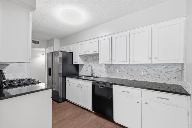 3318 Woodthrush Lane, Denton, TX 76209