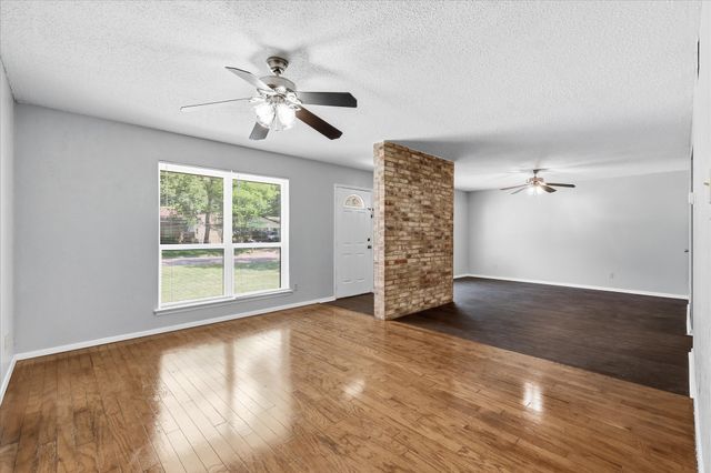 3318 Woodthrush Lane, Denton, TX 76209