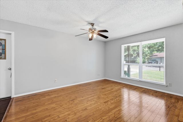 3318 Woodthrush Lane, Denton, TX 76209