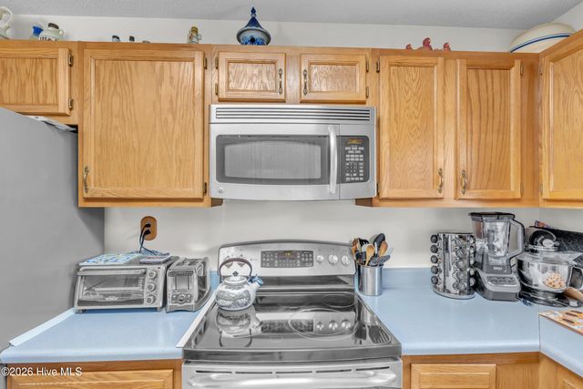 201 Blueberry Court, Hubert, NC 28539