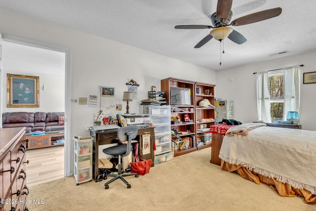 201 Blueberry Court, Hubert, NC 28539