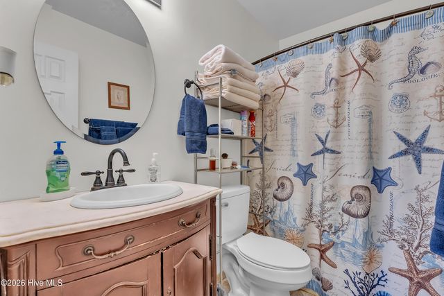 201 Blueberry Court, Hubert, NC 28539