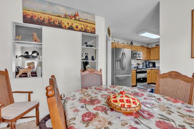 201 Blueberry Court, Hubert, NC 28539