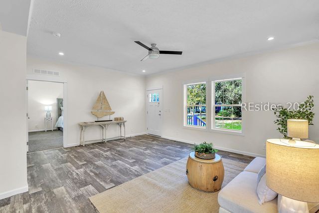 13 Vine St, Hilton Head Island, SC 29926