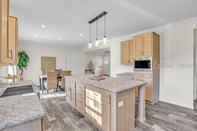 13 Vine St, Hilton Head Island, SC 29926