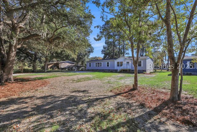 13 Vine St, Hilton Head Island, SC 29926