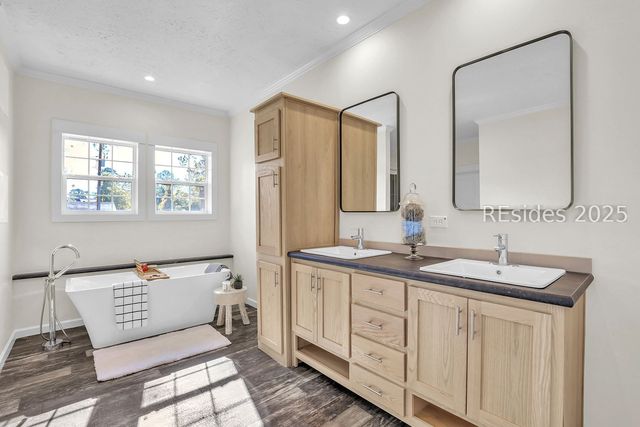 13 Vine St, Hilton Head Island, SC 29926