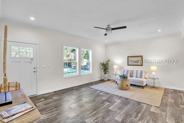 13 Vine St, Hilton Head Island, SC 29926