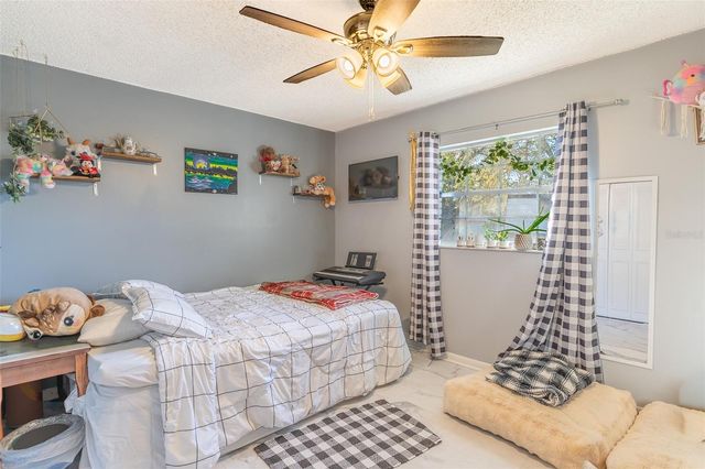 250 VOLUSIA DRIVE, Winter Haven, FL 33884