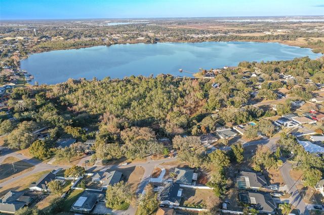 250 VOLUSIA DRIVE, Winter Haven, FL 33884