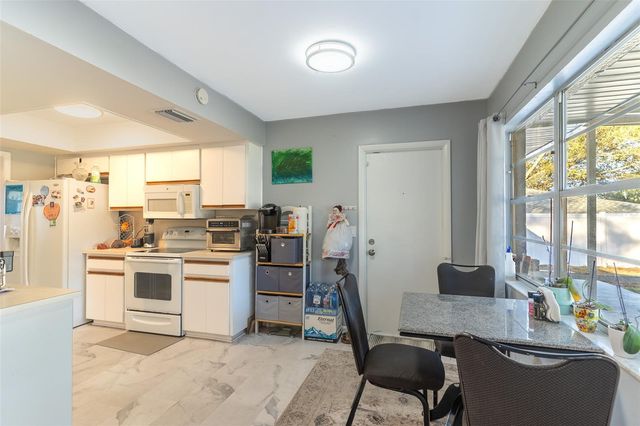 250 VOLUSIA DRIVE, Winter Haven, FL 33884