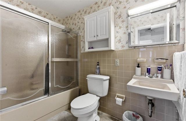 3070 Vale Drive, Kettering, OH 45420