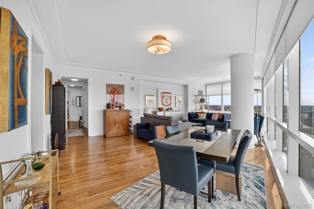 5 Renaissance Square 26E, White Plains, NY 10601