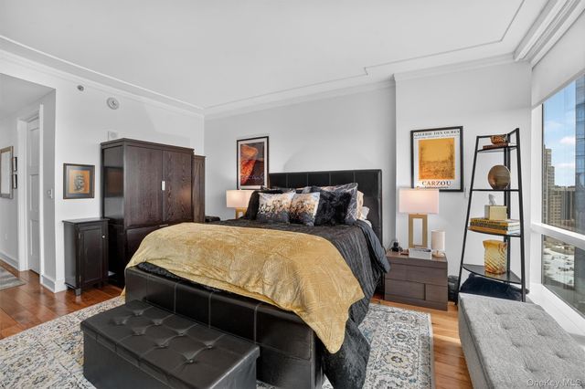 5 Renaissance Square 26E, White Plains, NY 10601