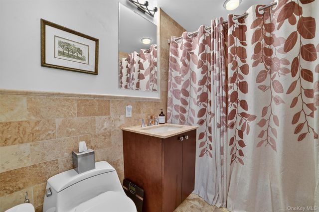 5 Renaissance Square 26E, White Plains, NY 10601