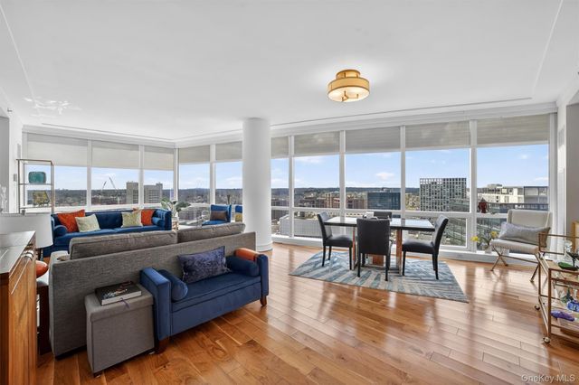 5 Renaissance Square 26E, White Plains, NY 10601