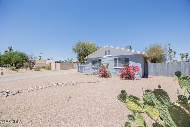 4704 S LA ROSA Drive, Tempe, AZ 85282