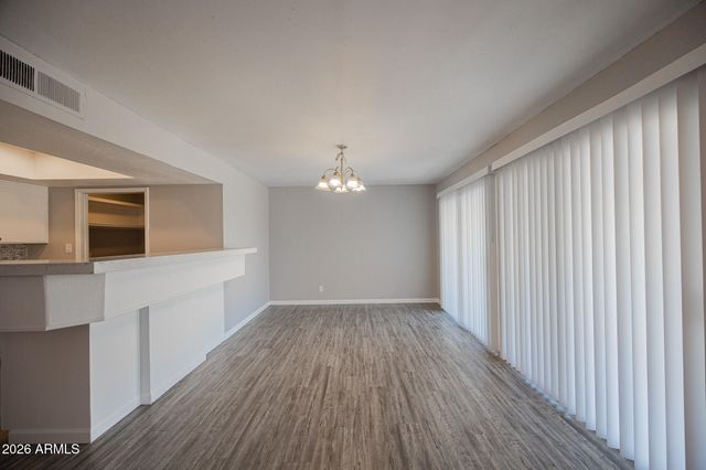 4704 S LA ROSA Drive, Tempe, AZ 85282