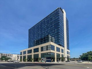 808 N Cleveland Avenue 2201, Chicago, IL 60610
