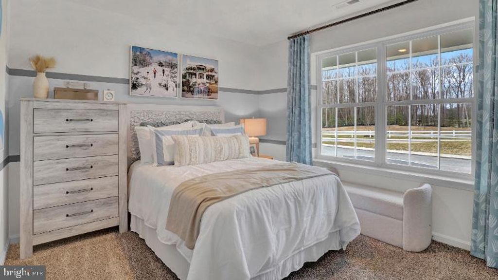190 BELLA DR, York, PA 17404