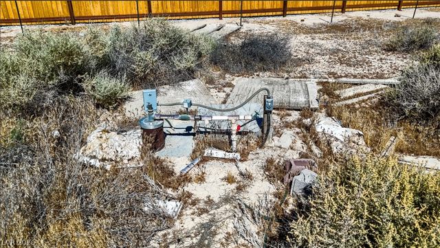 1940 North Saddle Horn Lane, Pahrump, NV 89060