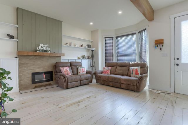 140 S 8TH ST, Lebanon, PA 17042