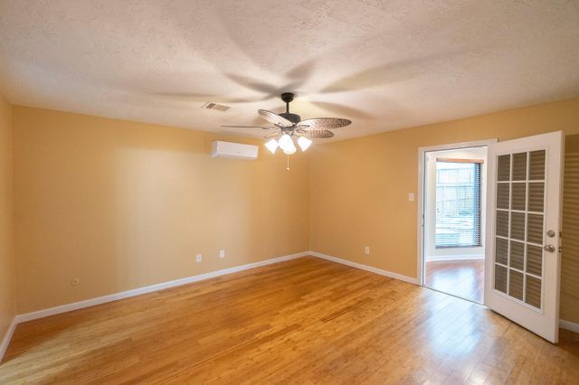 6510 Trimstone Drive, Pasadena, TX 77505