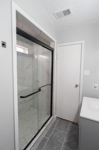 6510 Trimstone Drive, Pasadena, TX 77505