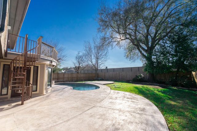 6510 Trimstone Drive, Pasadena, TX 77505