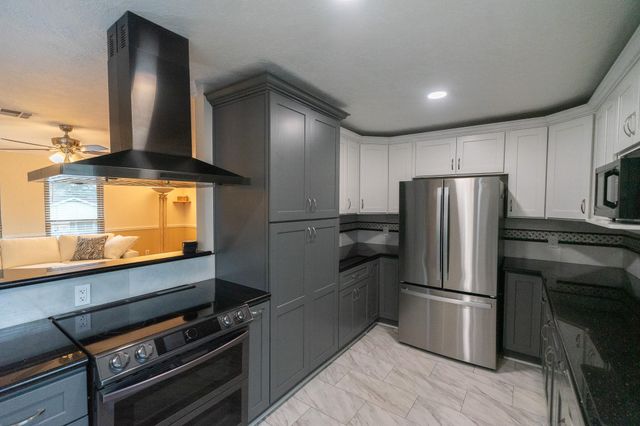 6510 Trimstone Drive, Pasadena, TX 77505