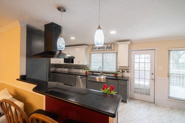 6510 Trimstone Drive, Pasadena, TX 77505