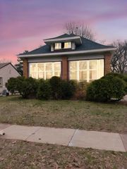 2714 Wyoming Avenue, Wyoming, MI 49519