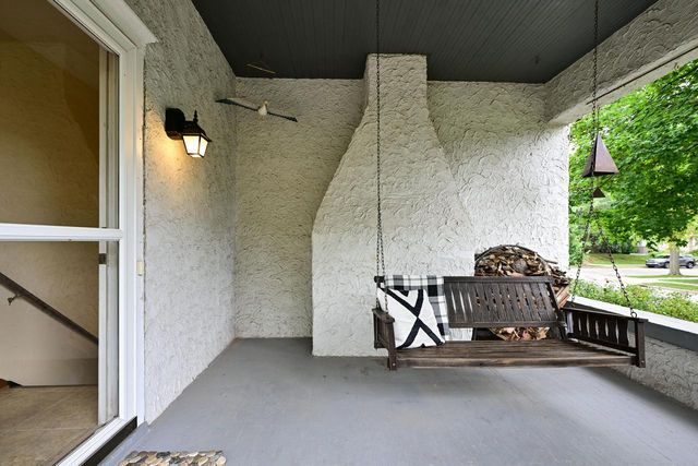2205 N 71st STREET, Wauwatosa, WI 53213
