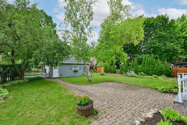 2205 N 71st STREET, Wauwatosa, WI 53213