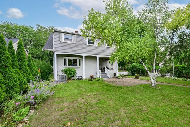 2205 N 71st STREET, Wauwatosa, WI 53213