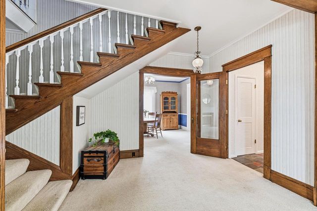 2205 N 71st STREET, Wauwatosa, WI 53213