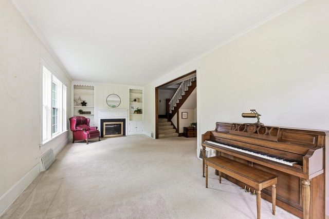 2205 N 71st STREET, Wauwatosa, WI 53213
