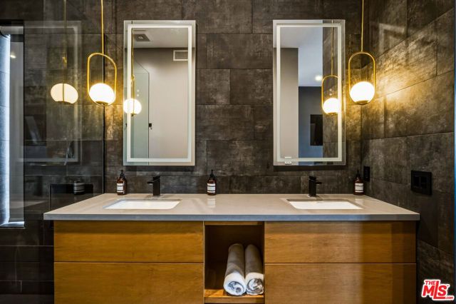 3945 Anita Avenue, Yucca Valley, CA 92284