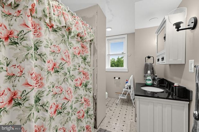 220 ORLEMANN AVE, Oreland, PA 19075