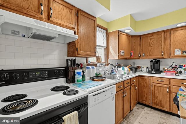 220 ORLEMANN AVE, Oreland, PA 19075