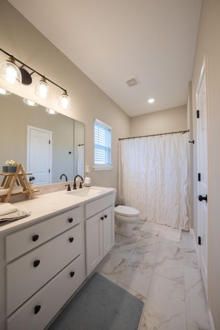 5971 W TAMARACK DR, Columbia, MO 65203