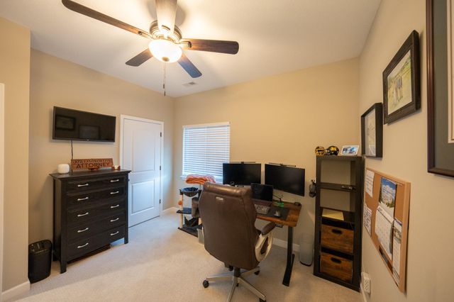 5971 W TAMARACK DR, Columbia, MO 65203