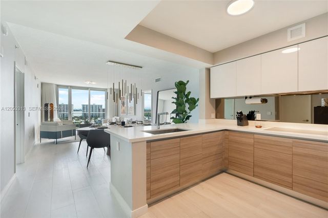 330 Sunny Isles Blvd 5-1404, Sunny Isles Beach, FL 33160