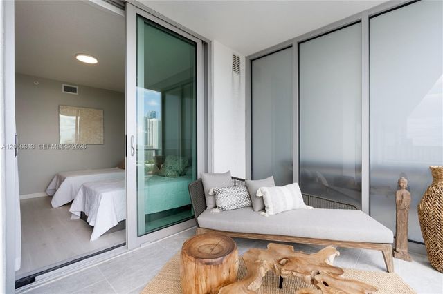 330 Sunny Isles Blvd 5-1404, Sunny Isles Beach, FL 33160