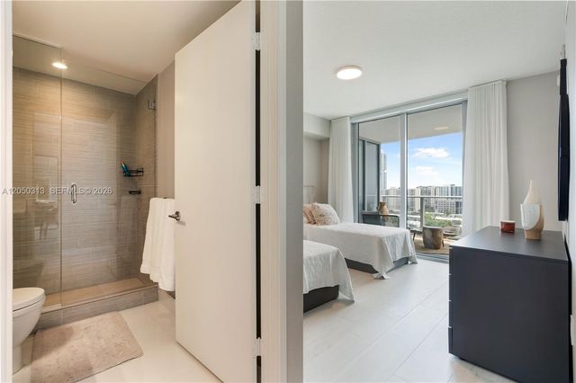 330 Sunny Isles Blvd 5-1404, Sunny Isles Beach, FL 33160