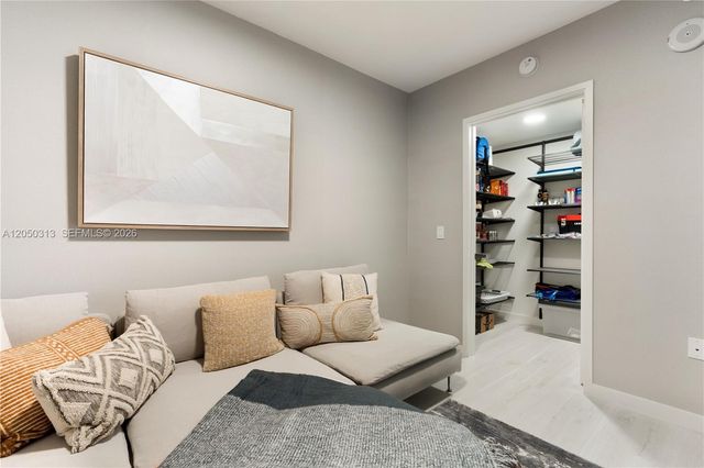330 Sunny Isles Blvd 5-1404, Sunny Isles Beach, FL 33160